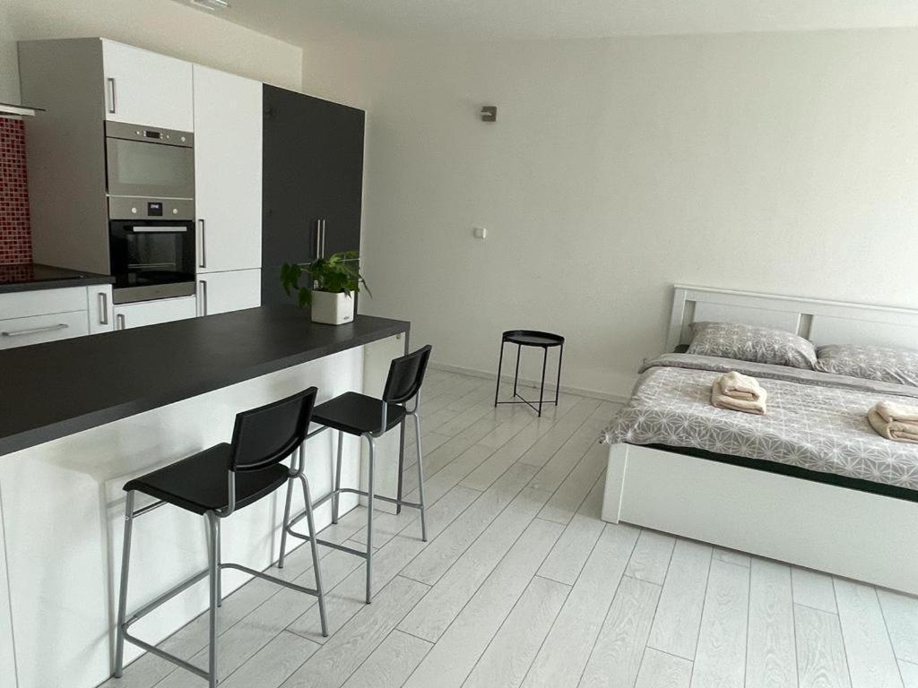 Rumako Apartments Praga Esterno foto